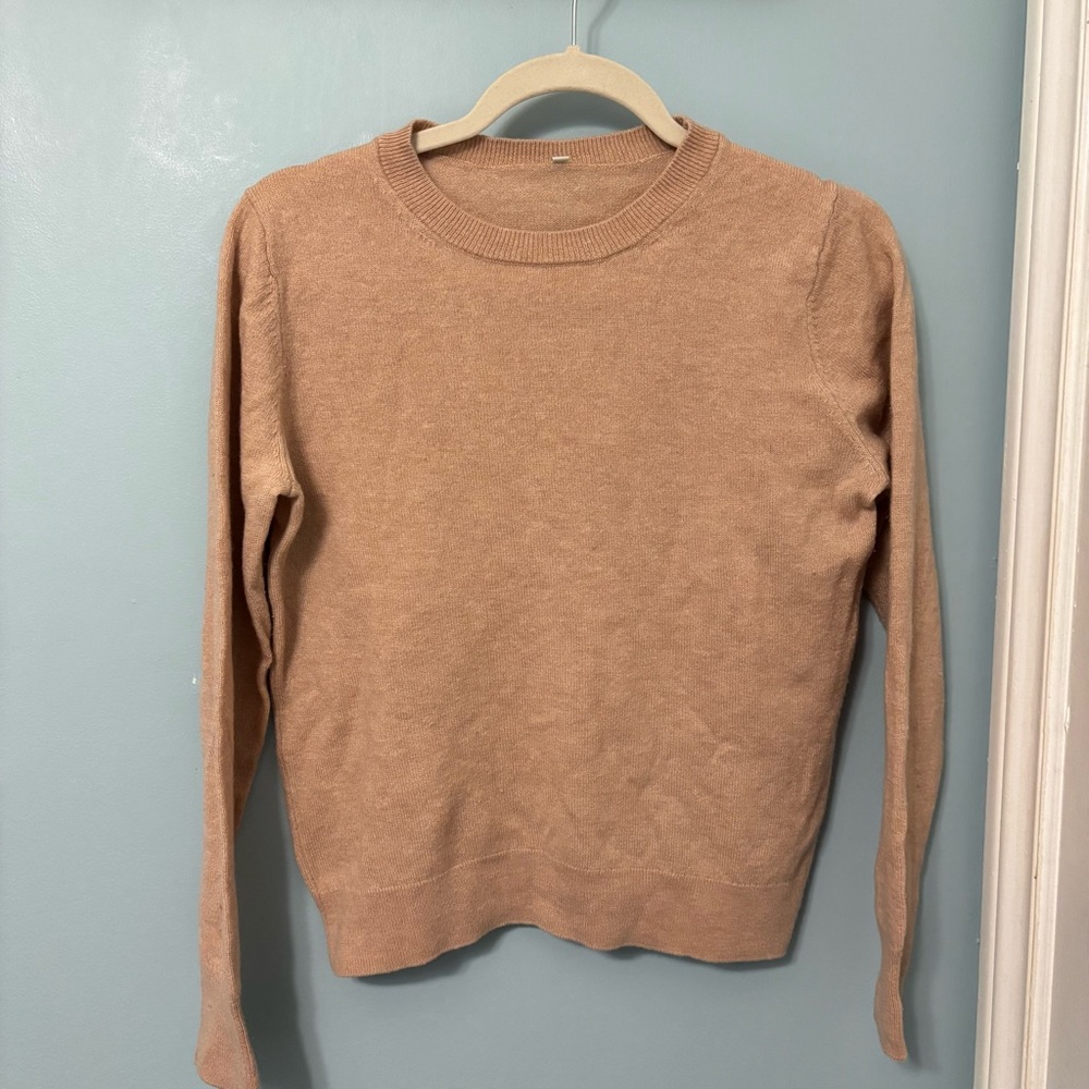 Muji wool and yak women’s blush crew